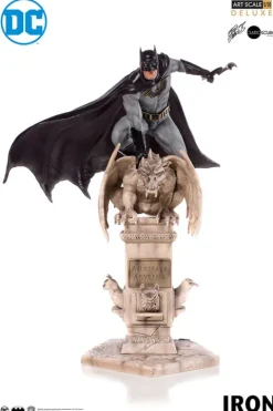 Batman by Eddy Barrows - DC Comics - Art Scale 1/10 - Iron Studios