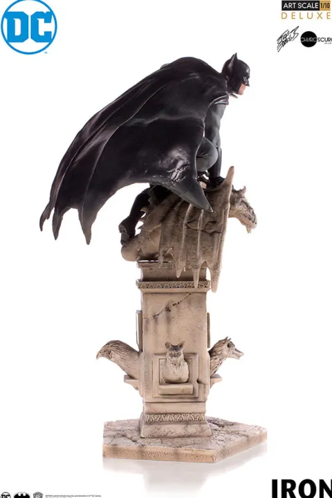 Batman by Eddy Barrows - DC Comics - Art Scale 1/10 - Iron Studios