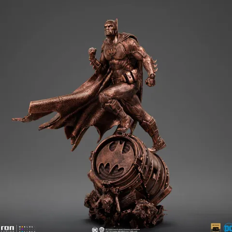 Batman Deluxe (Bronze Version) DC Comics Art Scale 1/10 Iron Studios