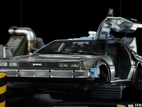 Delorean Back to the Future II Art Scale 1/10 Iron Studios