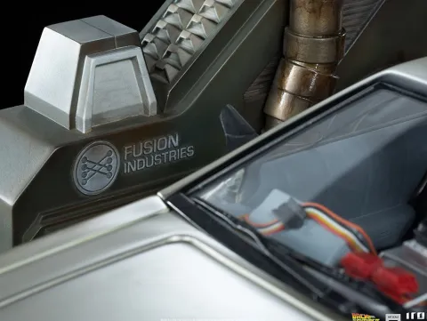 Delorean Back to the Future II Art Scale 1/10 Iron Studios