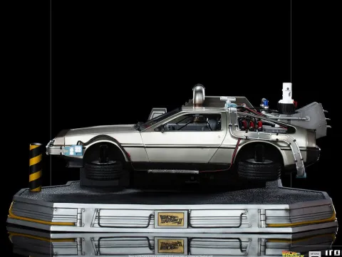 Delorean Back to the Future II Art Scale 1/10 Iron Studios