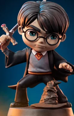 Harry Potter with Sword of Gryffindor - Harry Potter - Minico - Iron Studios