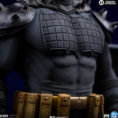 Pre-Order - Statue Batman Absolute – DC Comics – Art Scale 1/10 – Iron Studios