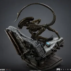 Pre-Order - Statue Ellen Ripley & Dog Alien – Alien 3 – Art Scale 1/10 – Iron Studios