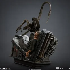 Pre-Order - Statue Ellen Ripley & Dog Alien – Alien 3 – Art Scale 1/10 – Iron Studios