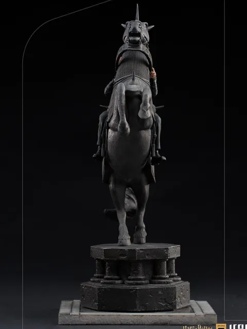 Ron Weasley at the Wizard Chess Harry Potter Art Scale 1/10 Iron Studios