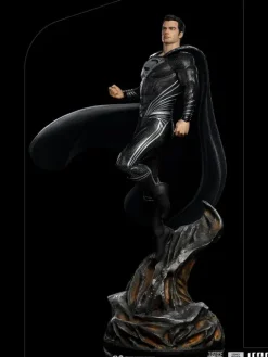 Superman Black Suit - Zack Snyder's Justice League - Legacy Replica 1/4 - Iron Studios
