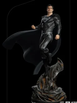 Superman Black Suit - Zack Snyder's Justice League - Legacy Replica 1/4 - Iron Studios